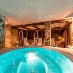 De Matie Hotel 3*